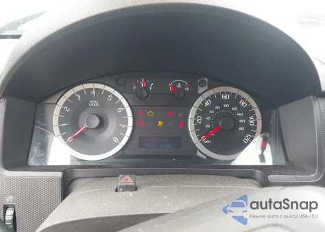 2010 Ford Escape Xlt from USA, damaged, VIN 1FMCU0D78AKB51176